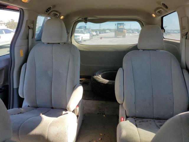 Photo 9 VIN: 5TDZK3DC3DS393891 - TOYOTA SIENNA 