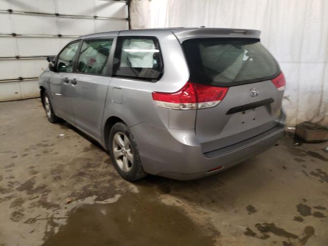 Photo 2 VIN: 5TDZK3DC3DS398380 - TOYOTA SIENNA 