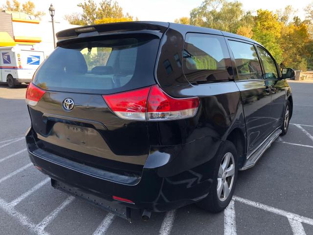 Photo 2 VIN: 5TDZK3DC3ES445828 - TOYOTA SIENNA 