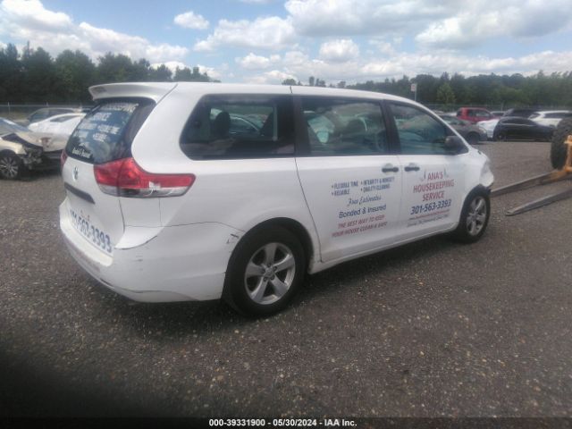 Photo 3 VIN: 5TDZK3DC3ES447708 - TOYOTA SIENNA 