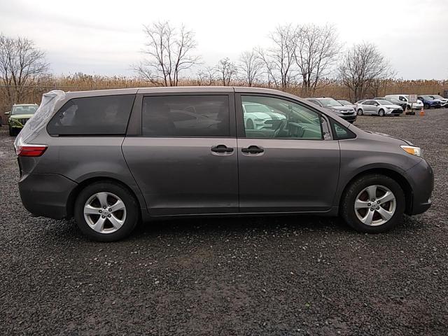 Photo 12 VIN: 5TDZK3DC3GS722416 - TOYOTA SIENNA 