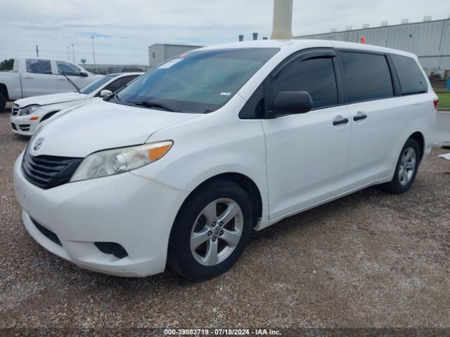 Photo 1 VIN: 5TDZK3DC3GS761877 - TOYOTA SIENNA 