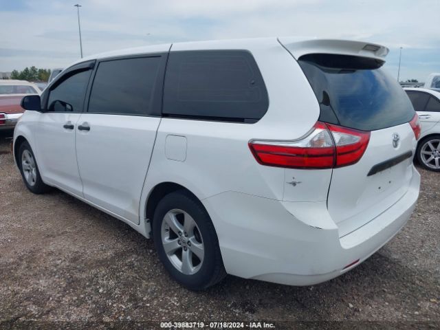 Photo 2 VIN: 5TDZK3DC3GS761877 - TOYOTA SIENNA 