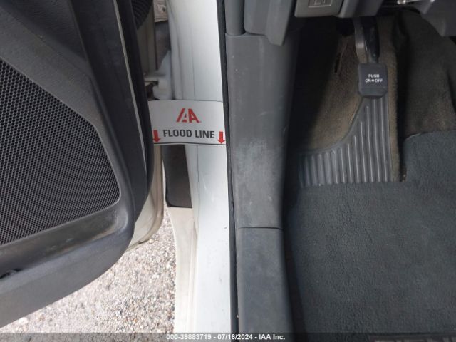 Photo 5 VIN: 5TDZK3DC3GS761877 - TOYOTA SIENNA 