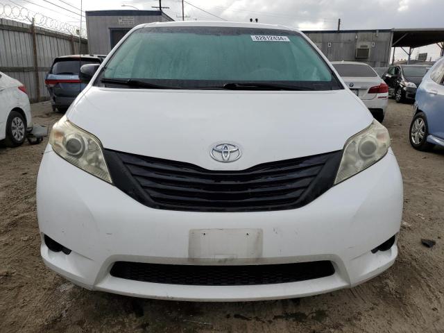 Photo 4 VIN: 5TDZK3DC4BS019075 - TOYOTA SIENNA 
