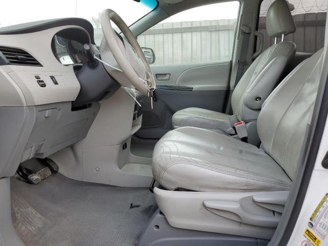 Photo 6 VIN: 5TDZK3DC4BS019075 - TOYOTA SIENNA 