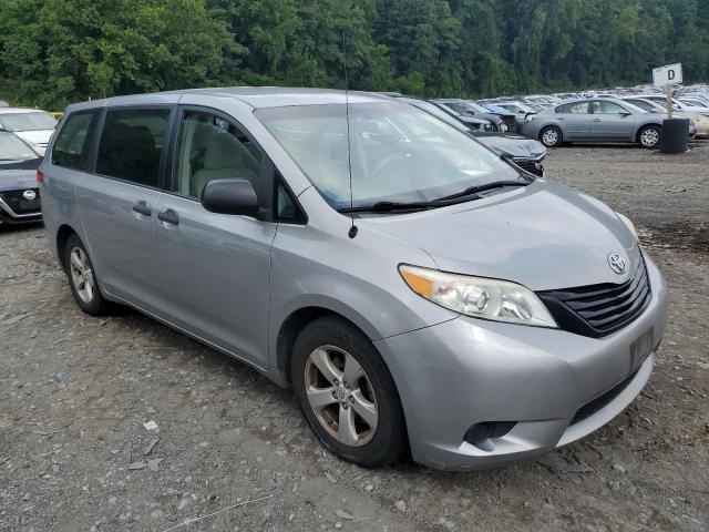 Photo 3 VIN: 5TDZK3DC4CS193603 - TOYOTA SIENNA 