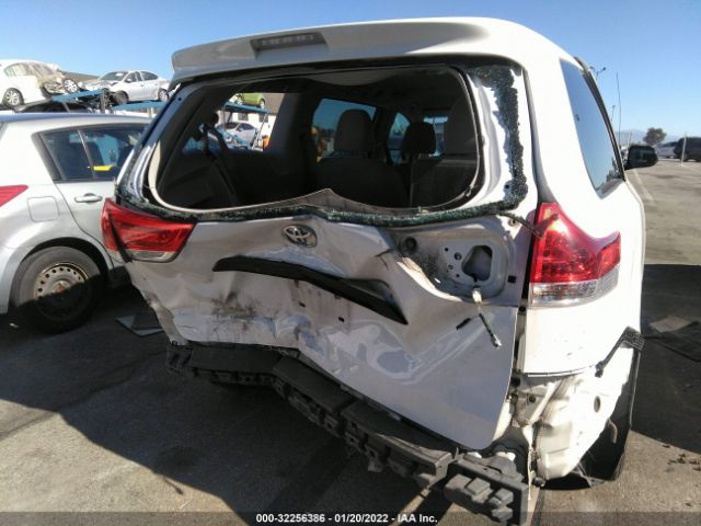 Photo 5 VIN: 5TDZK3DC4CS218385 - TOYOTA SIENNA 