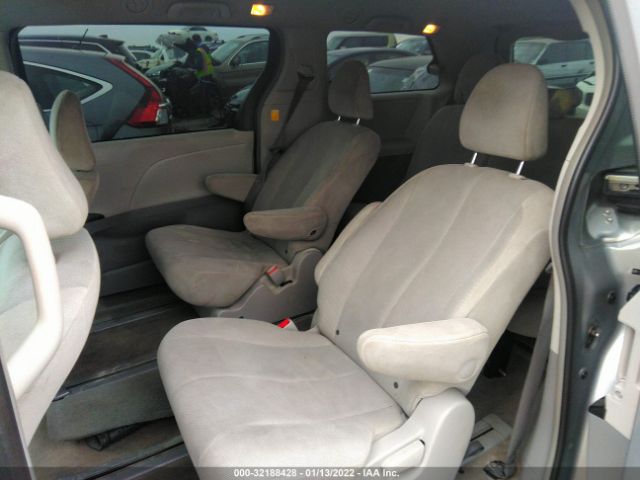 Photo 7 VIN: 5TDZK3DC4CS255968 - TOYOTA SIENNA 