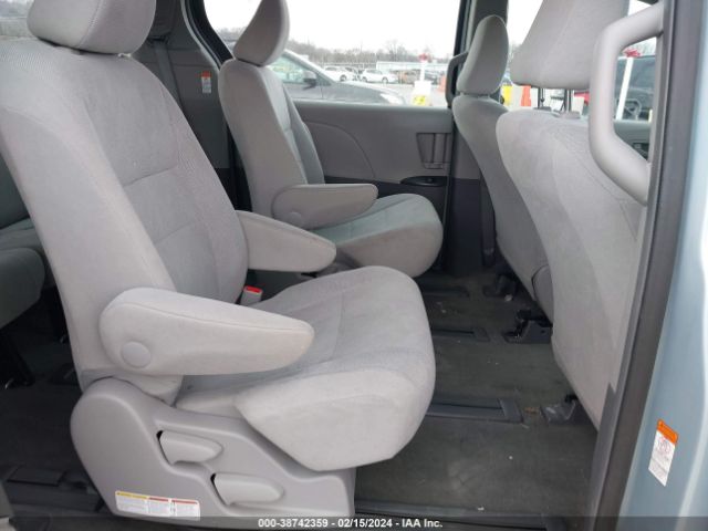 Photo 7 VIN: 5TDZK3DC4FS549634 - TOYOTA SIENNA 