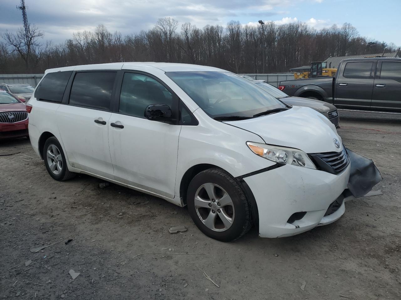 Photo 3 VIN: 5TDZK3DC4GS693105 - TOYOTA SIENNA 