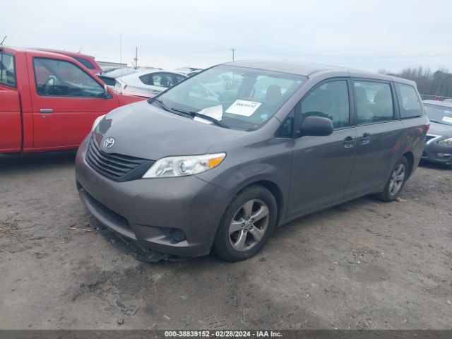 Photo 1 VIN: 5TDZK3DC4GS695923 - TOYOTA SIENNA 