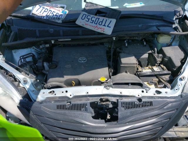 Photo 9 VIN: 5TDZK3DC4GS713403 - TOYOTA SIENNA 