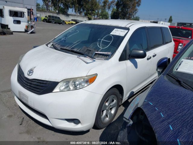 Photo 1 VIN: 5TDZK3DC4GS759734 - TOYOTA SIENNA 