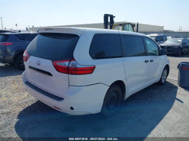 Photo 3 VIN: 5TDZK3DC4GS759734 - TOYOTA SIENNA 