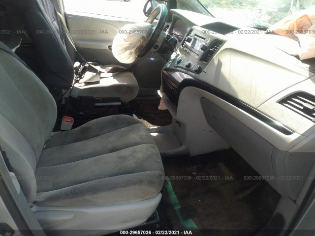 Photo 4 VIN: 5TDZK3DC5CS185204 - TOYOTA SIENNA 