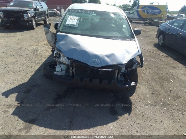 Photo 5 VIN: 5TDZK3DC5DS354445 - TOYOTA SIENNA 