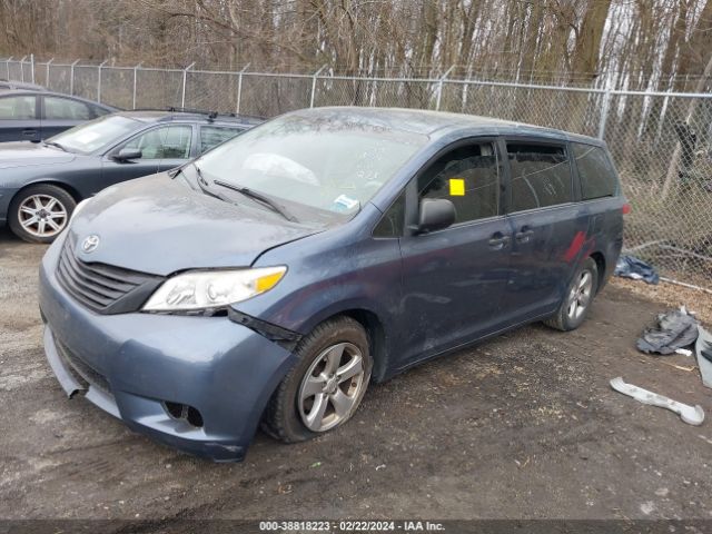 Photo 1 VIN: 5TDZK3DC5DS381273 - TOYOTA SIENNA 