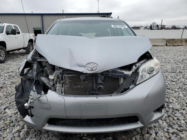 Photo 4 VIN: 5TDZK3DC5DS398879 - TOYOTA SIENNA 