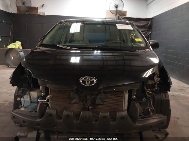 Photo 5 VIN: 5TDZK3DC5ES515734 - TOYOTA SIENNA 