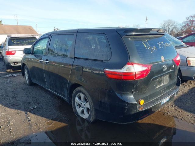 Photo 2 VIN: 5TDZK3DC5FS596624 - TOYOTA SIENNA 