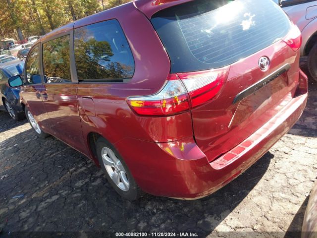 Photo 2 VIN: 5TDZK3DC5FS613017 - TOYOTA SIENNA 