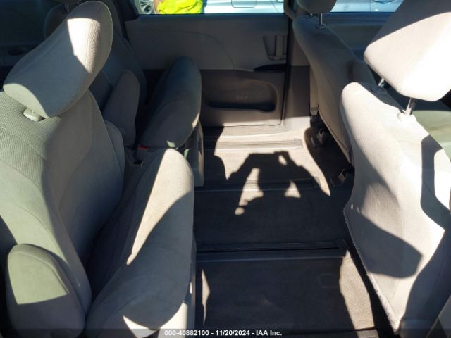 Photo 7 VIN: 5TDZK3DC5FS613017 - TOYOTA SIENNA 