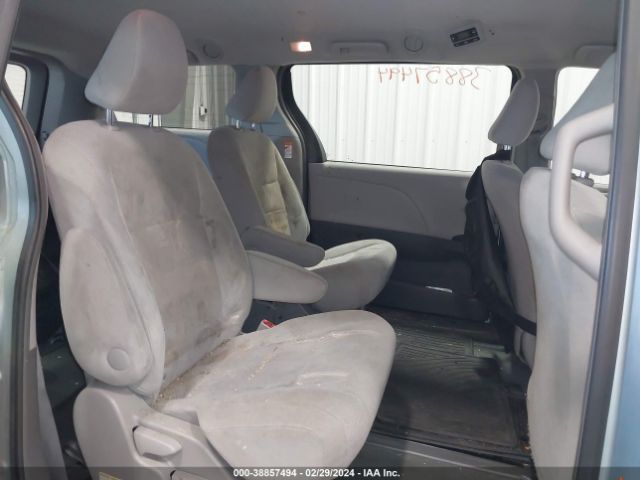 Photo 7 VIN: 5TDZK3DC5FS630173 - TOYOTA SIENNA 