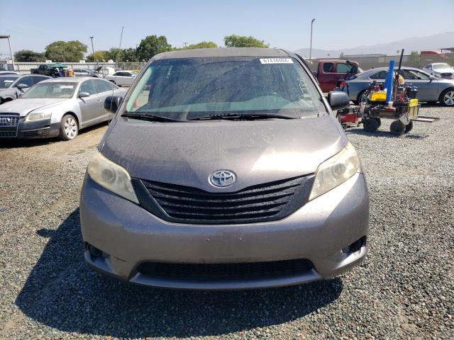 Photo 4 VIN: 5TDZK3DC6BS057651 - TOYOTA SIENNA 