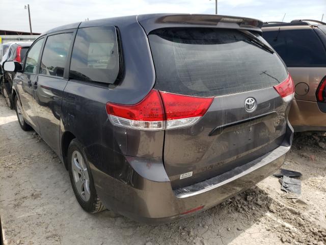 Photo 2 VIN: 5TDZK3DC6BS085322 - TOYOTA SIENNA 