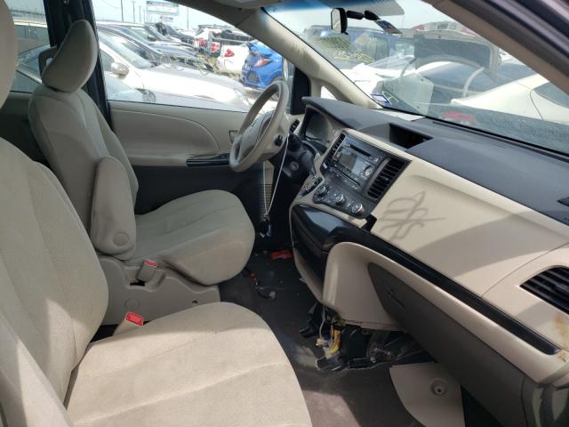 Photo 4 VIN: 5TDZK3DC6BS085322 - TOYOTA SIENNA 