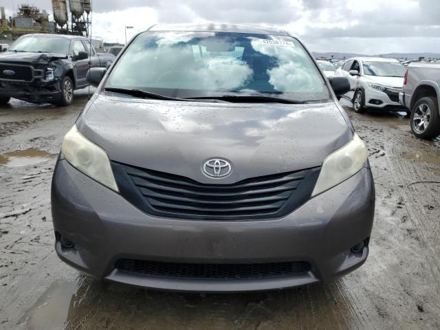 Photo 4 VIN: 5TDZK3DC6DS381119 - TOYOTA SIENNA 