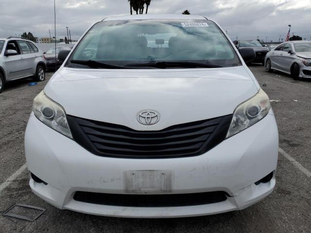 Photo 4 VIN: 5TDZK3DC6ES467841 - TOYOTA SIENNA 