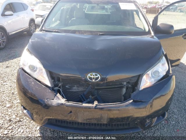 Photo 5 VIN: 5TDZK3DC6FS554978 - TOYOTA SIENNA 