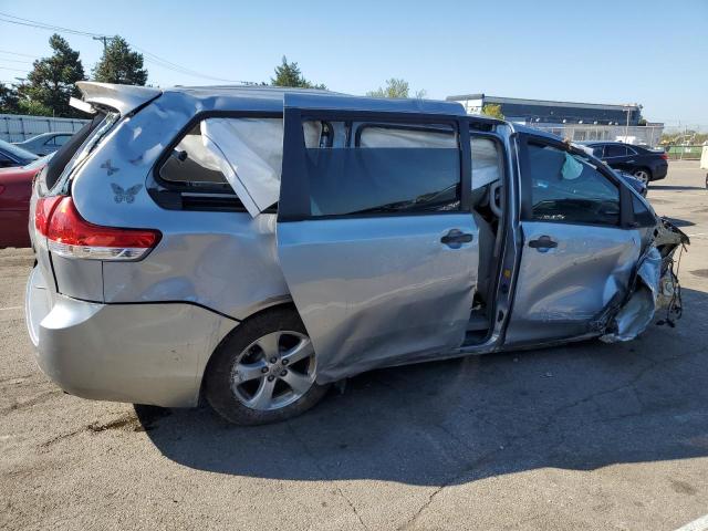 Photo 2 VIN: 5TDZK3DC7BS144863 - TOYOTA SIENNA 