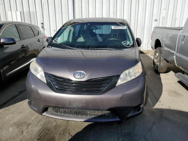 Photo 4 VIN: 5TDZK3DC7BS149285 - TOYOTA SIENNA 