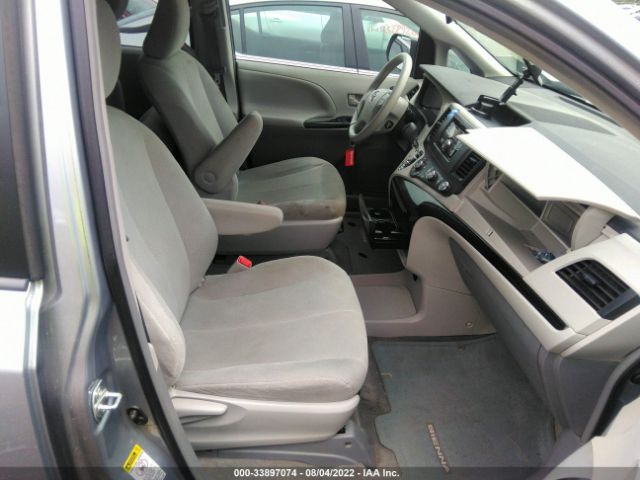 Photo 4 VIN: 5TDZK3DC7DS364846 - TOYOTA SIENNA 