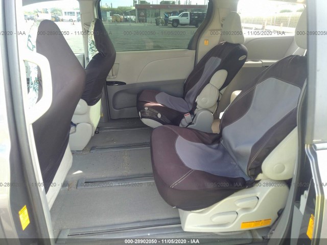 Photo 7 VIN: 5TDZK3DC7DS365625 - TOYOTA SIENNA 