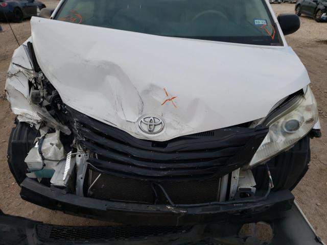 Photo 6 VIN: 5TDZK3DC7DS384157 - TOYOTA SIENNA 