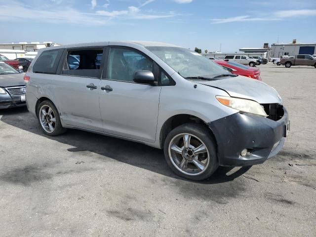 Photo 3 VIN: 5TDZK3DC7ES477701 - TOYOTA SIENNA 