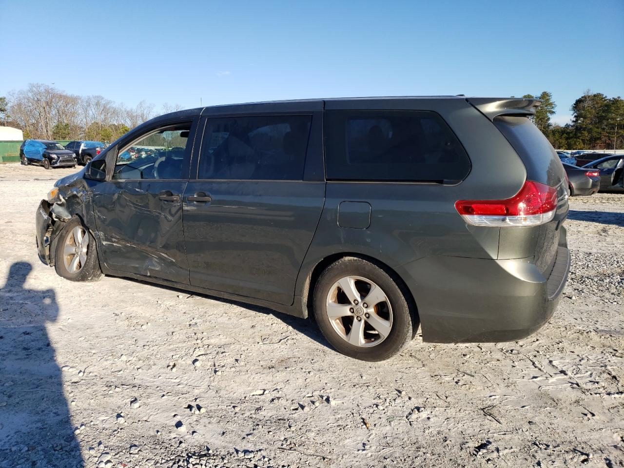 Photo 1 VIN: 5TDZK3DC7ES517372 - TOYOTA SIENNA 