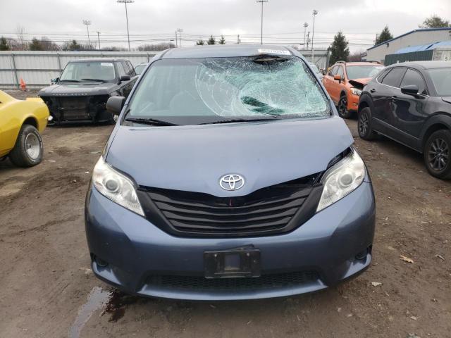 Photo 4 VIN: 5TDZK3DC7FS545030 - TOYOTA SIENNA 