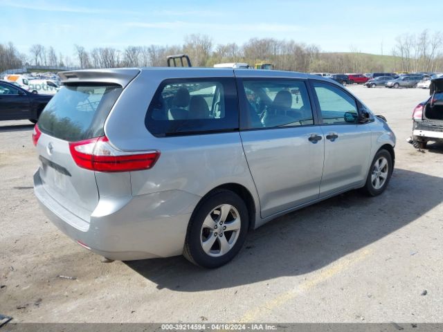 Photo 3 VIN: 5TDZK3DC7GS755452 - TOYOTA SIENNA 