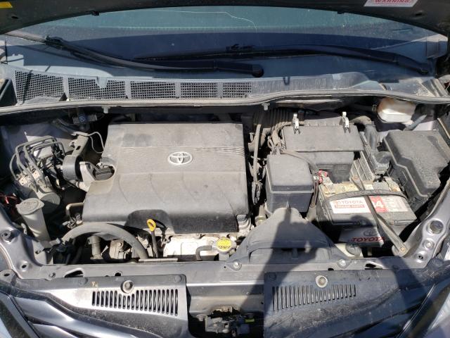 Photo 6 VIN: 5TDZK3DC8BS027065 - TOYOTA SIENNA 