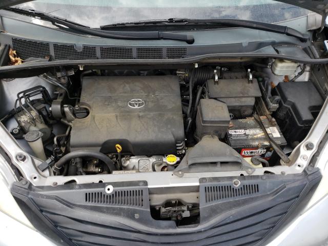 Photo 6 VIN: 5TDZK3DC8BS143849 - TOYOTA SIENNA 