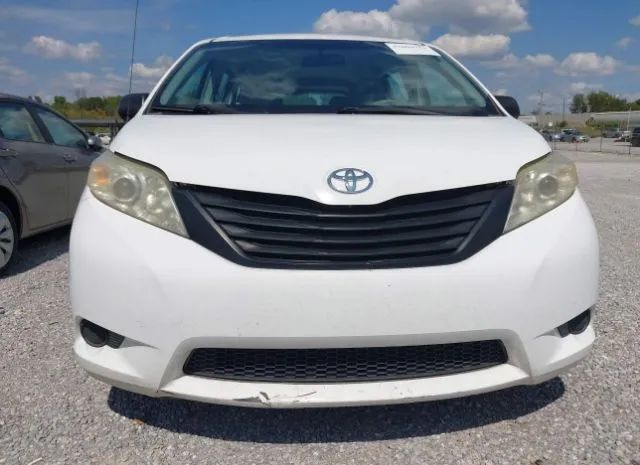 Photo 5 VIN: 5TDZK3DC8DS299618 - TOYOTA SIENNA 