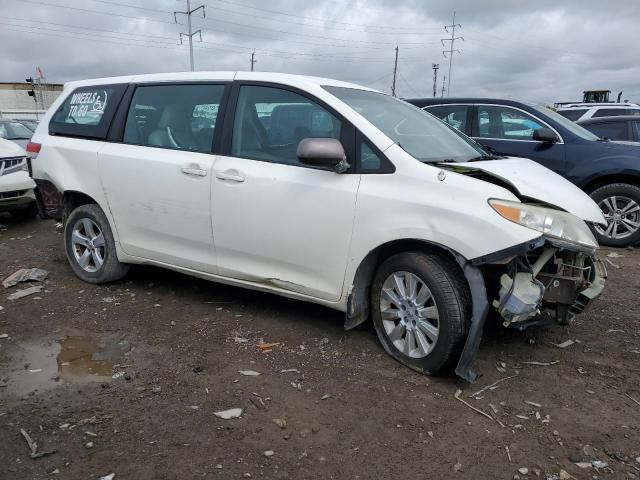 Photo 3 VIN: 5TDZK3DC8ES445890 - TOYOTA SIENNA 