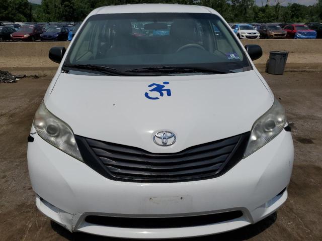 Photo 4 VIN: 5TDZK3DC8ES452483 - TOYOTA SIENNA 