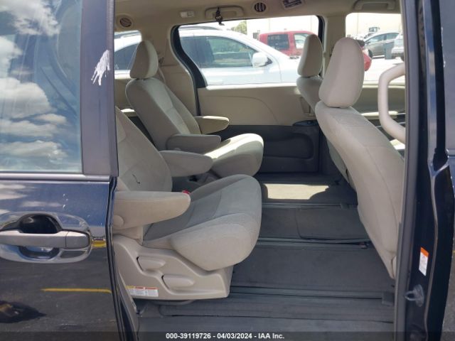 Photo 7 VIN: 5TDZK3DC8FS566324 - TOYOTA SIENNA 