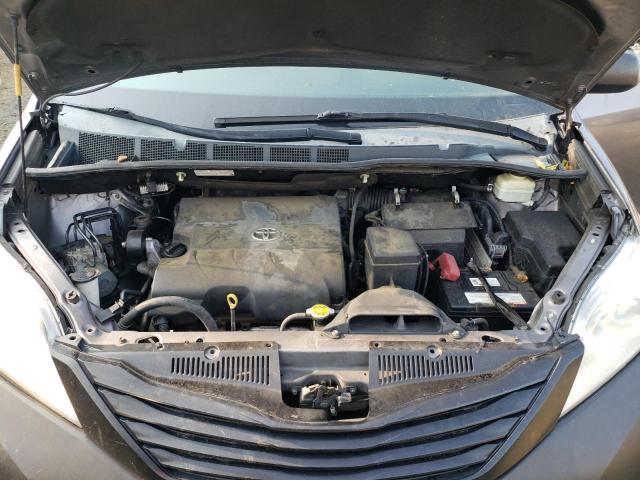 Photo 11 VIN: 5TDZK3DC8FS653799 - TOYOTA SIENNA 